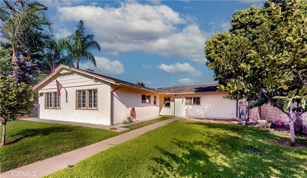 Property Photo:  2136 N San Antonio Avenue  CA 91767 