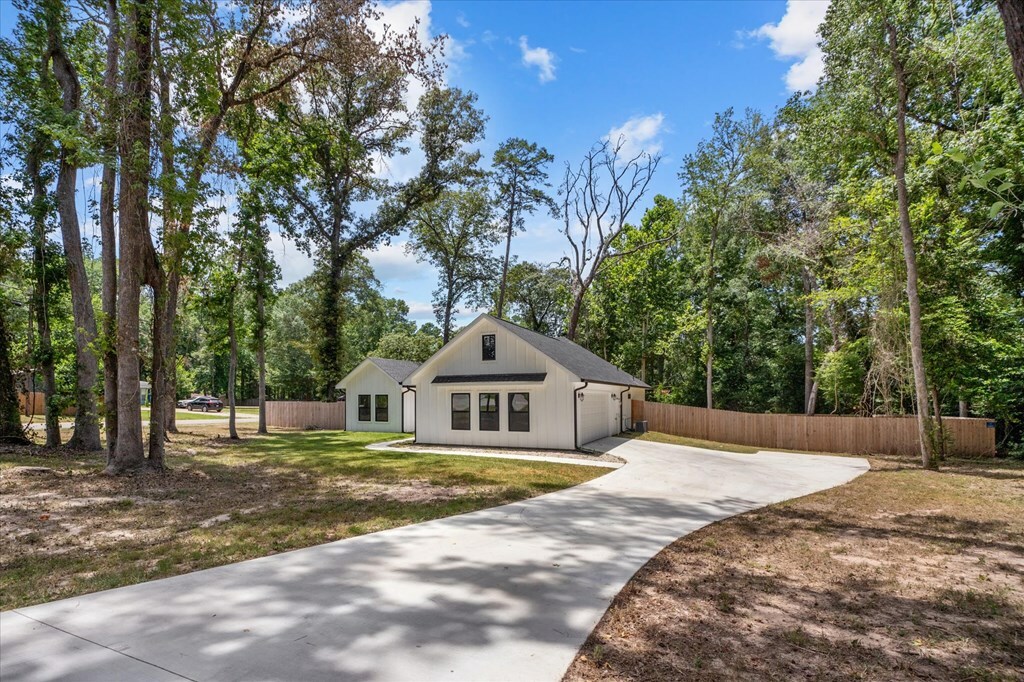 Property Photo: 2404 Fuller Springs Dr TX 75901