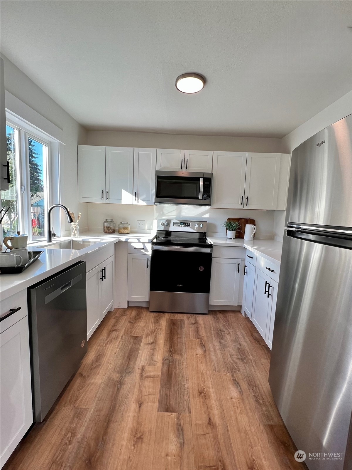 Property Photo: 1726 Maple Street WA 98201