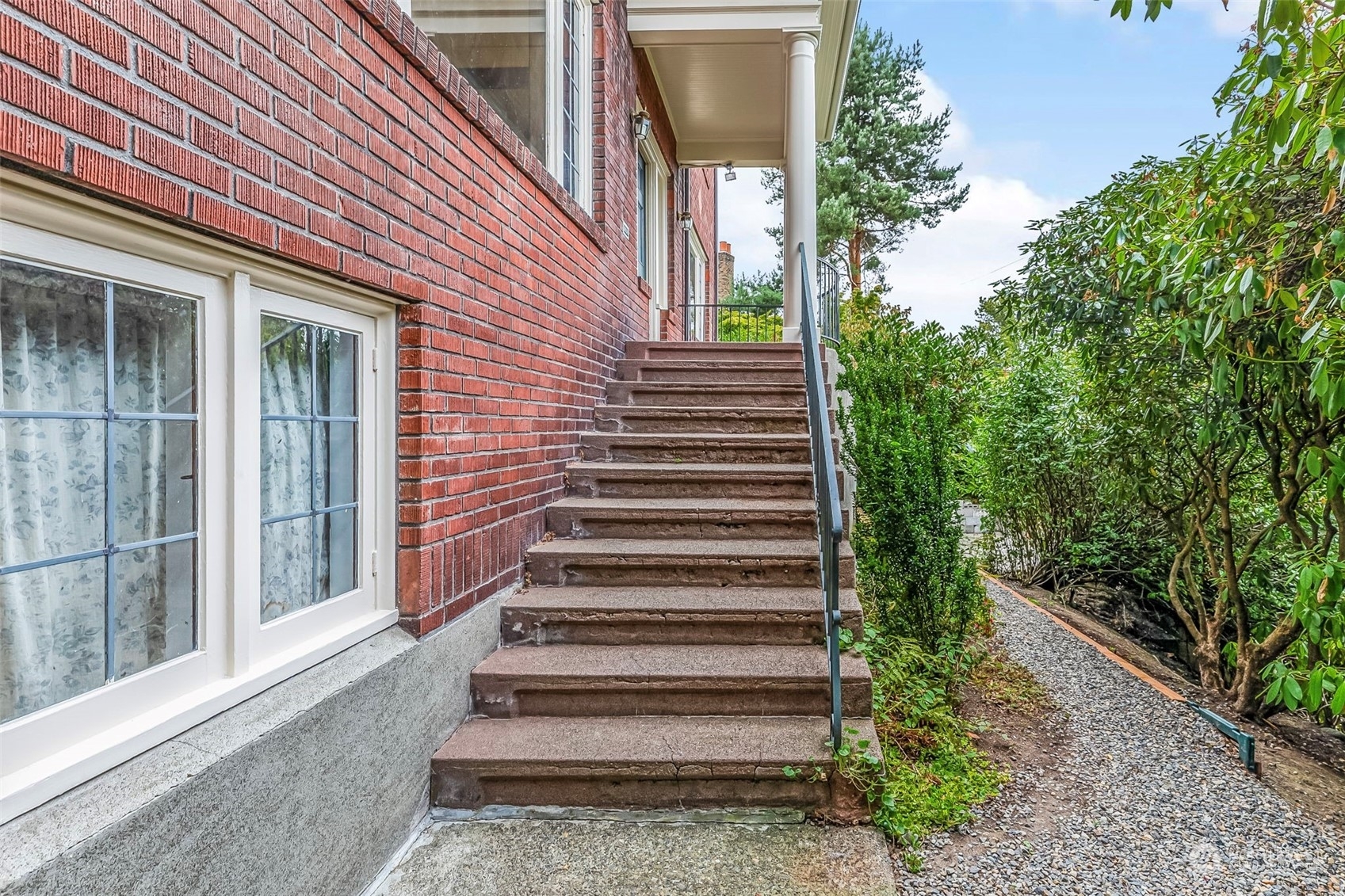 Property Photo: 1645 Interlaken Place E WA 98112