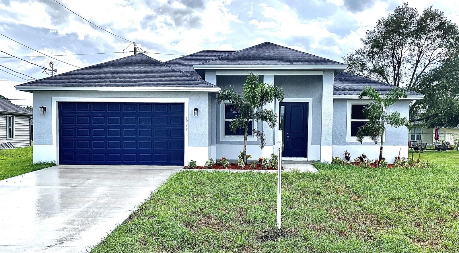 Property Photo:  1542 SW Flagami Road  FL 34953 