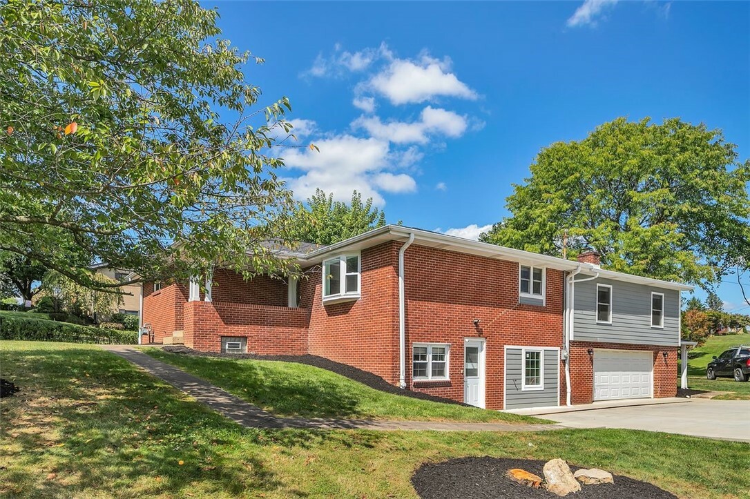 Property Photo: 67 Green St PA 15342
