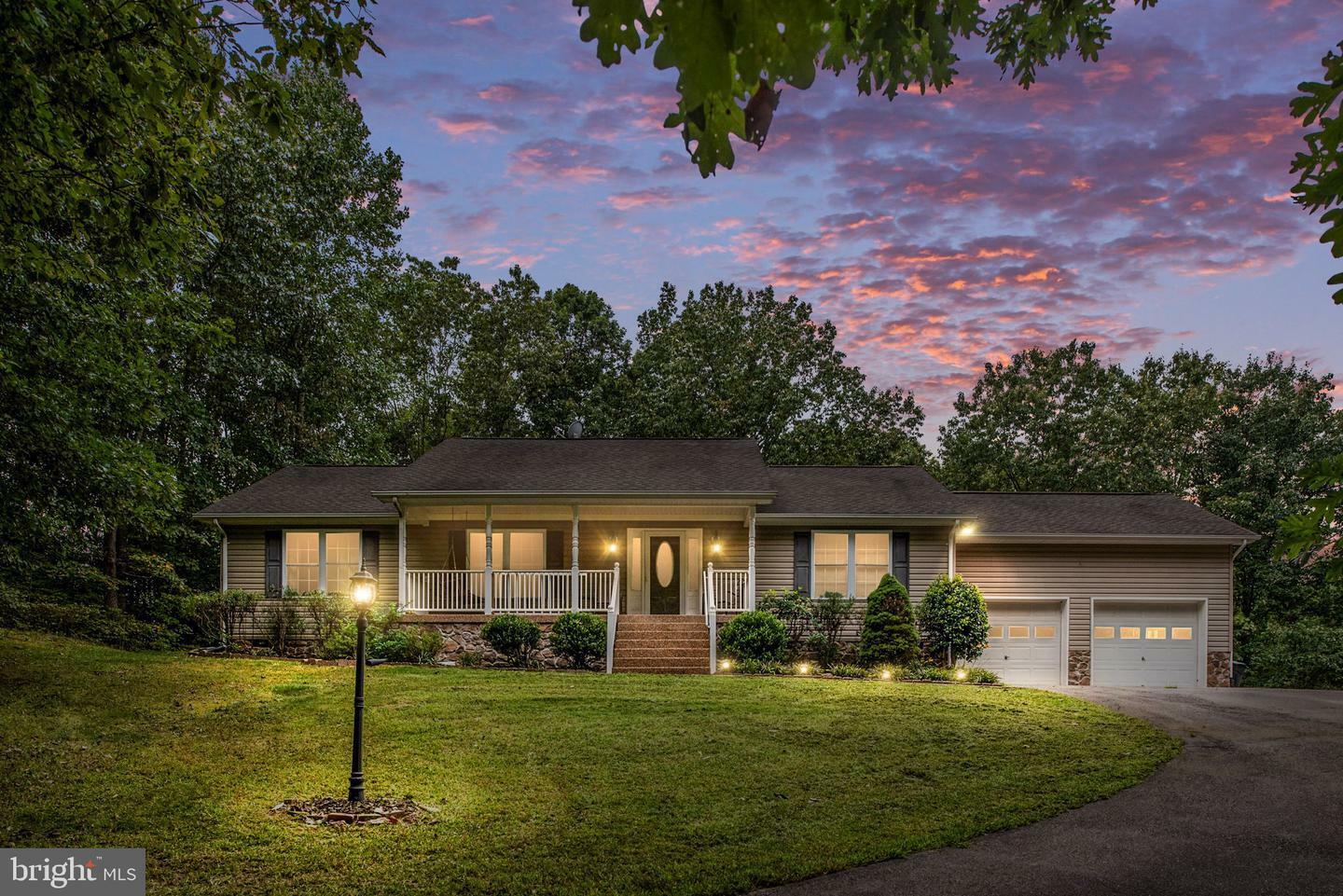 Property Photo:  25035 Harmony Court N  VA 22546 