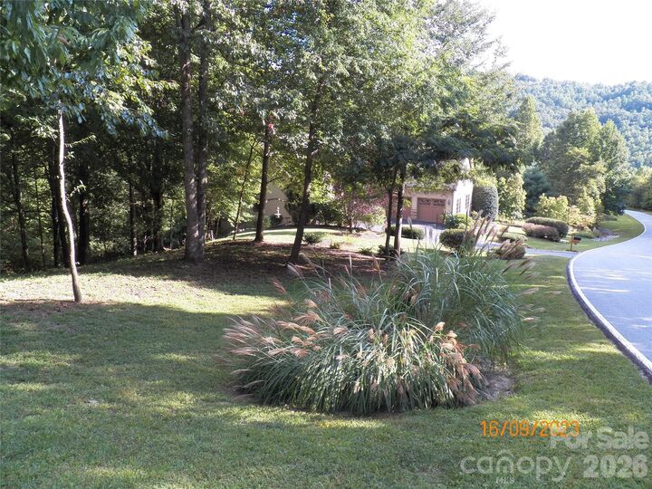 Property Photo:  270 Somersby Parkway 8  NC 28739 