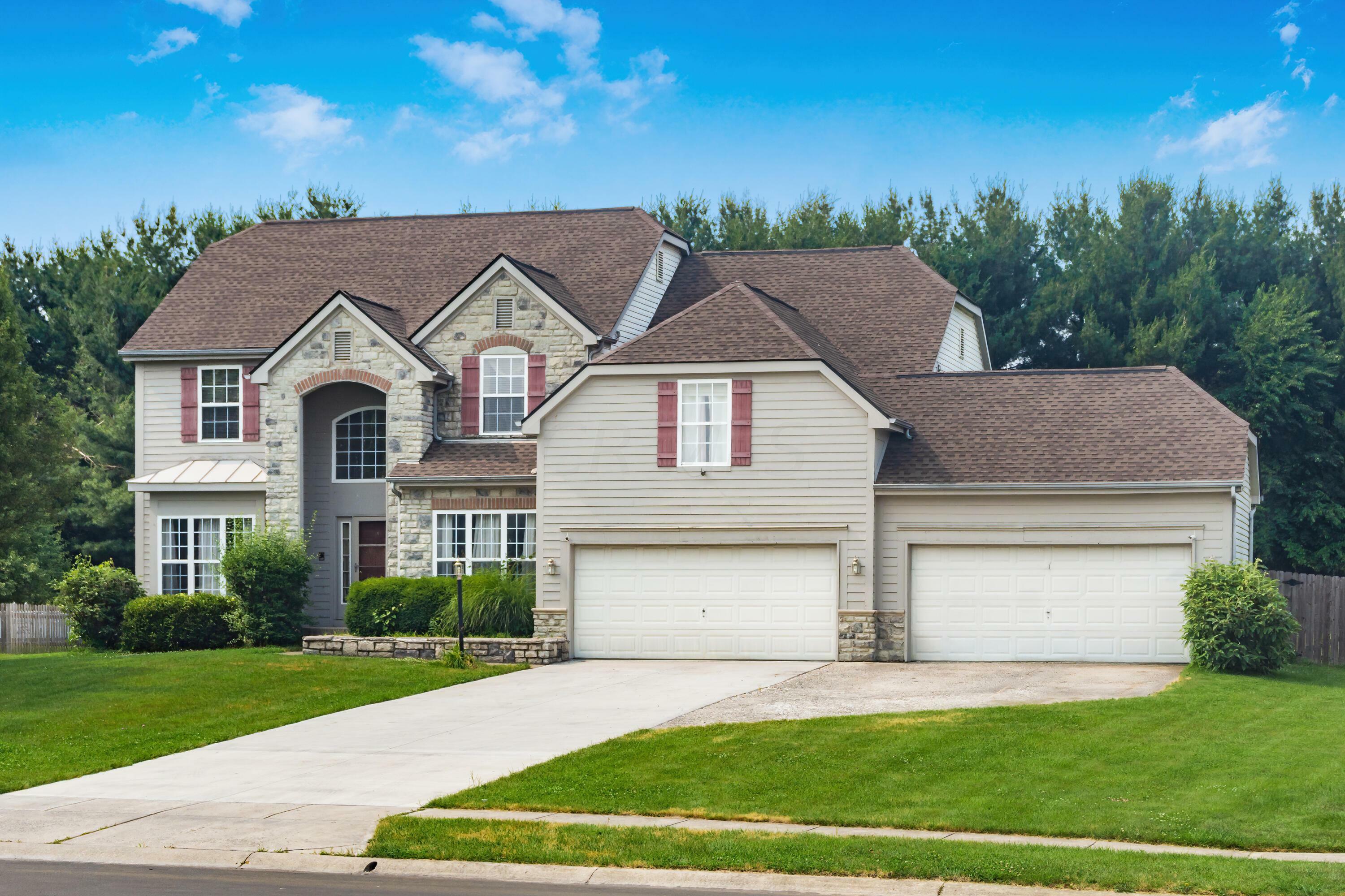 Property Photo: 13779 Mottlestone NW Drive OH 43147