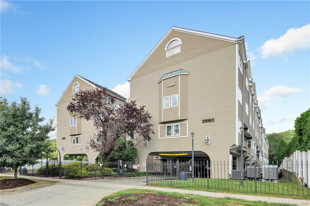 Property Photo: 2660 North Avenue 232 CT 06610