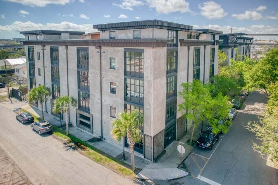 Property Photo:  1 Cool Blow Street # 331  SC 29403 