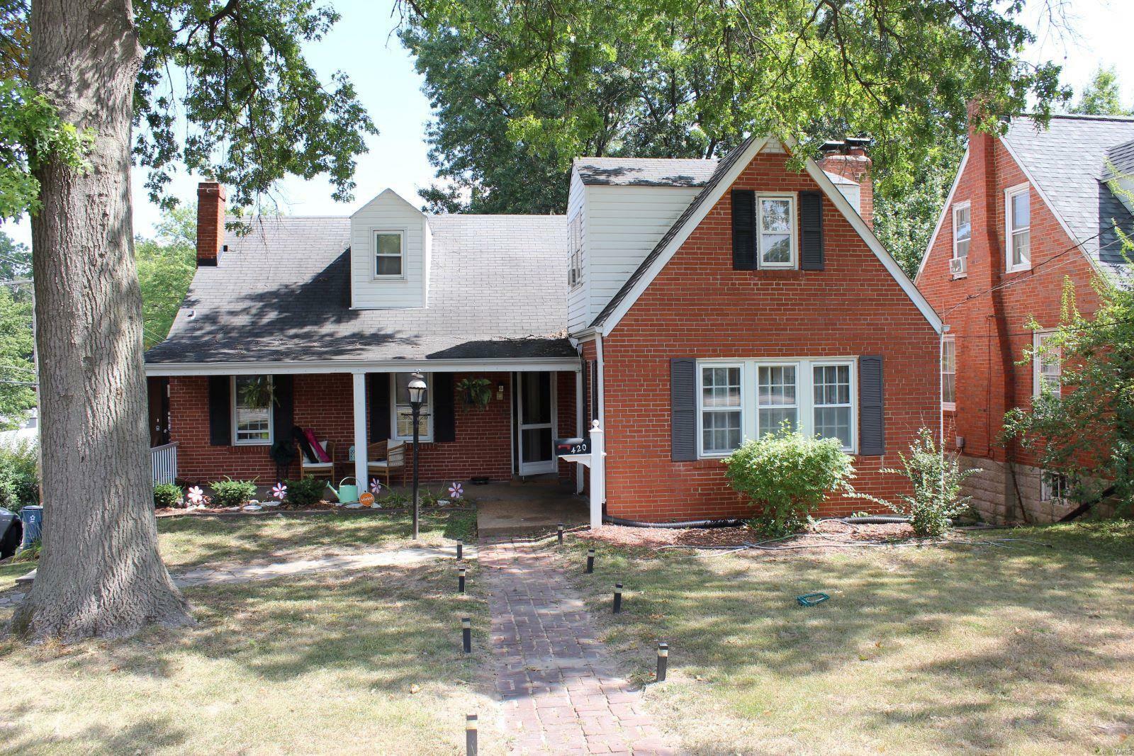 Property Photo: 420 North Elizabeth Avenue MO 63135