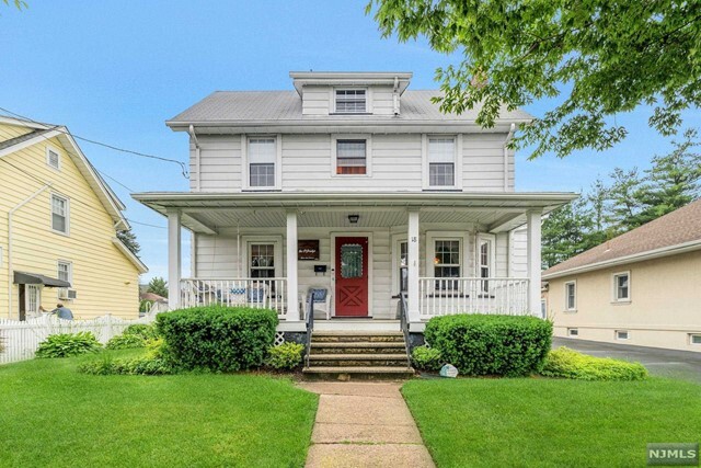 Property Photo:  18 Catherine Street  NJ 07662 