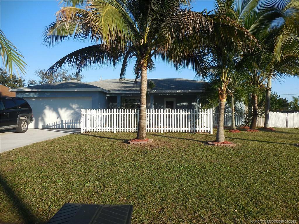 Property Photo:  1697 SE Clearmont Street  FL 34983 