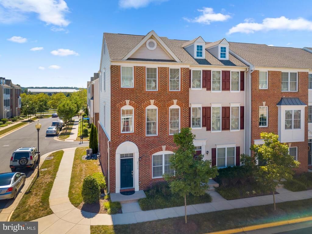 Property Photo:  25119 McBryde Terrace  VA 20152 