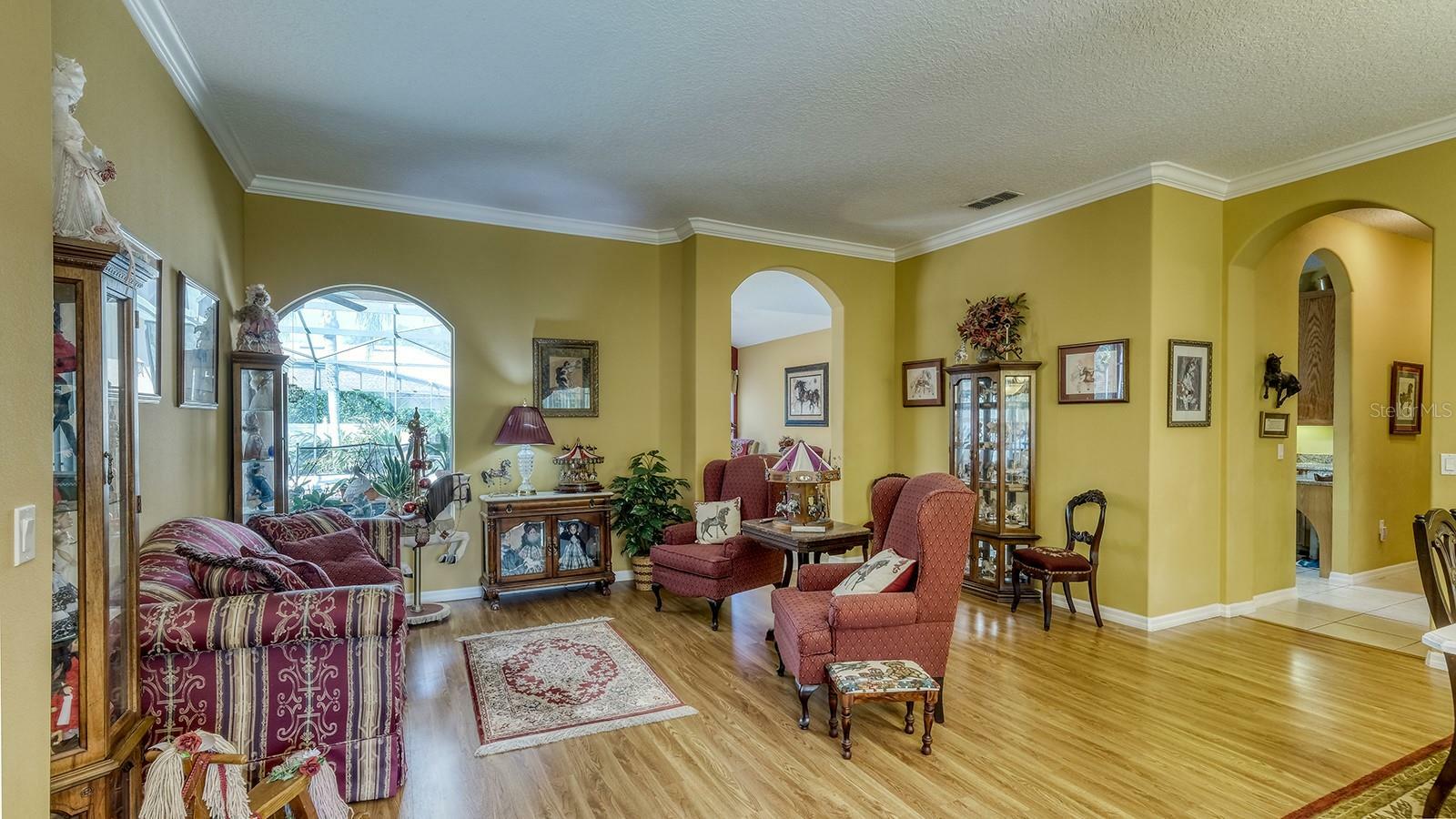 Property Photo: 118 Hickory Stick Court FL 32713