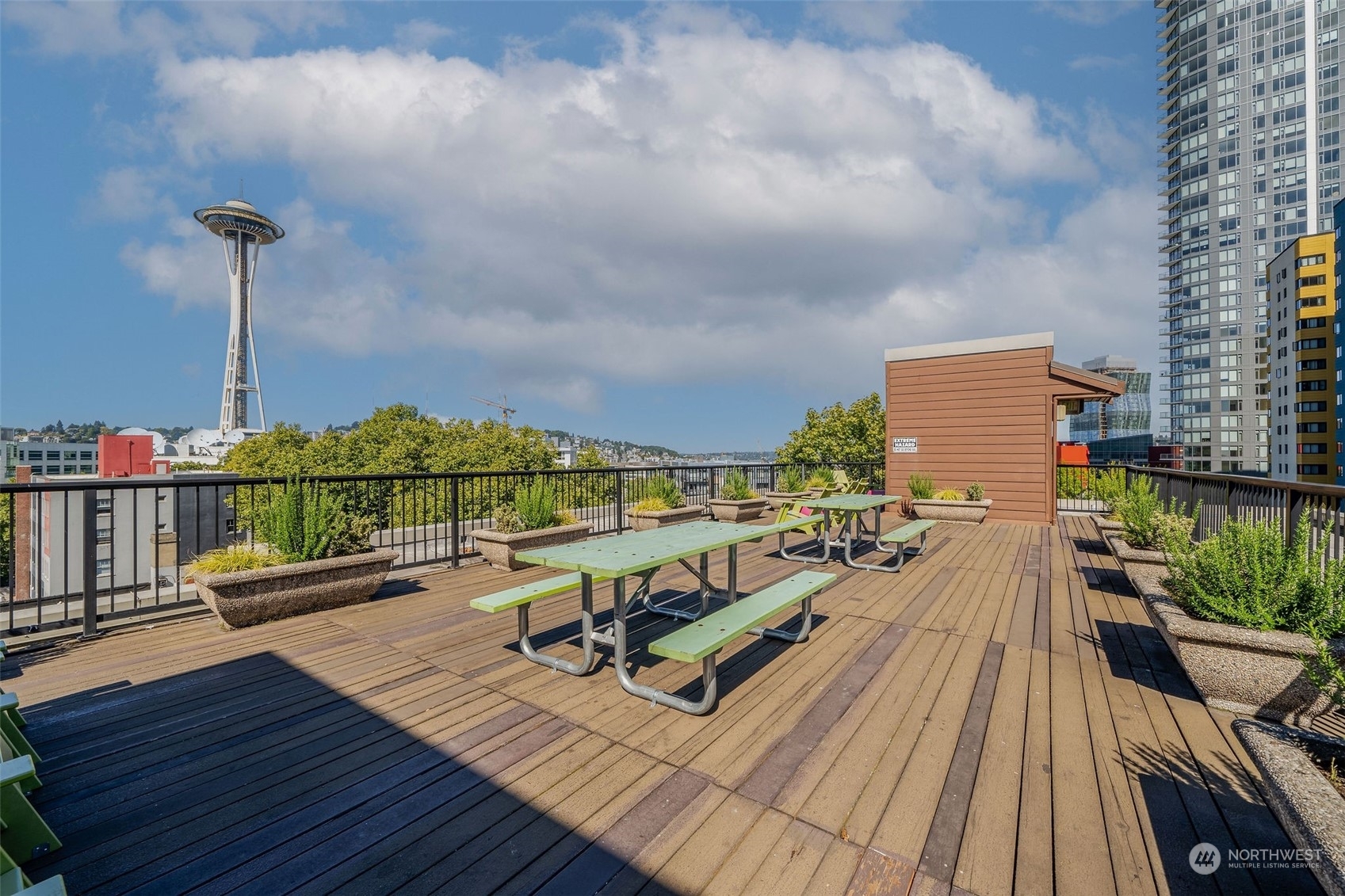 Property Photo:  425 Vine Street 619  WA 98121 