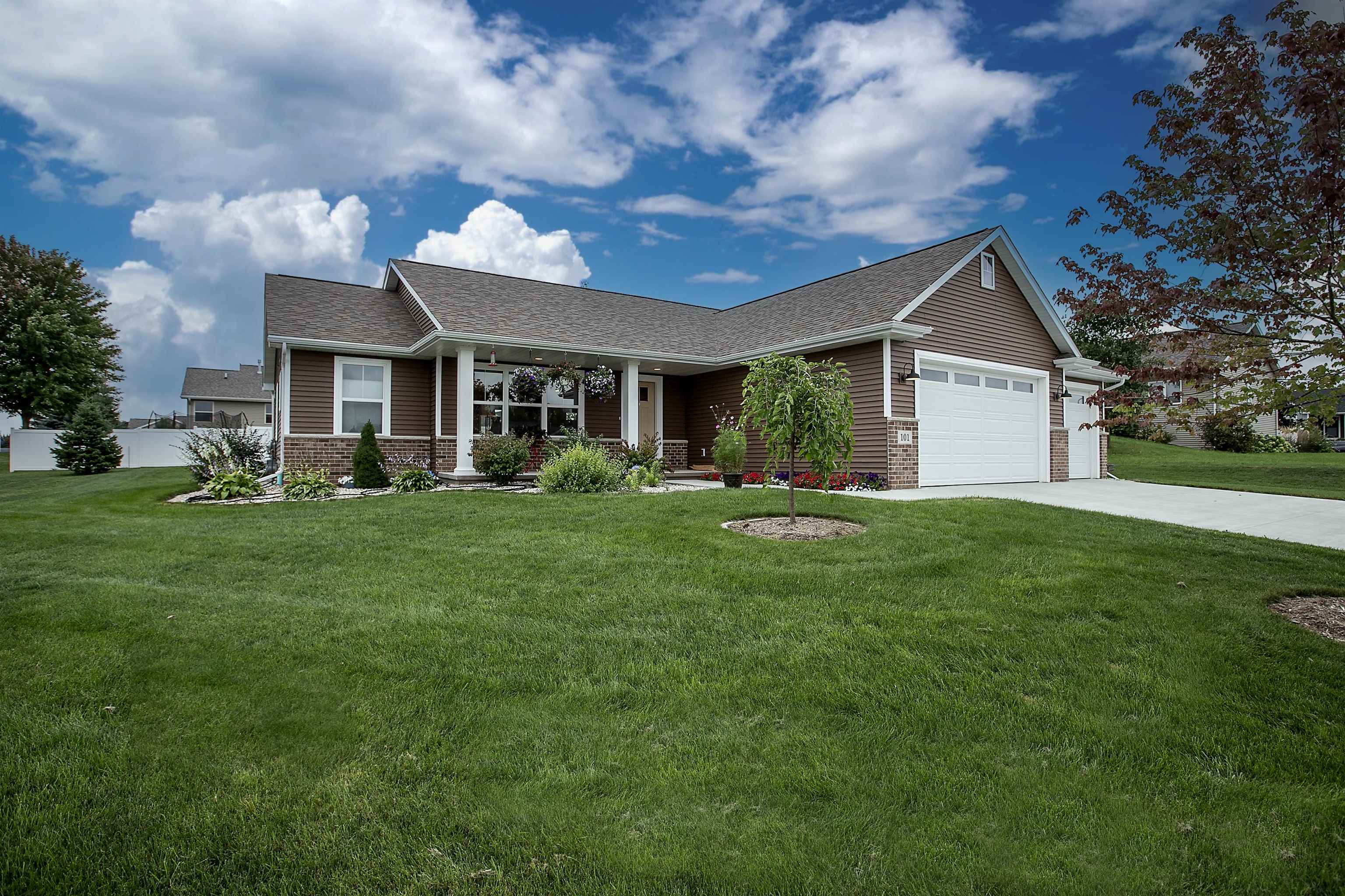 Property Photo:  101 Brookwood Drive  WI 54944 