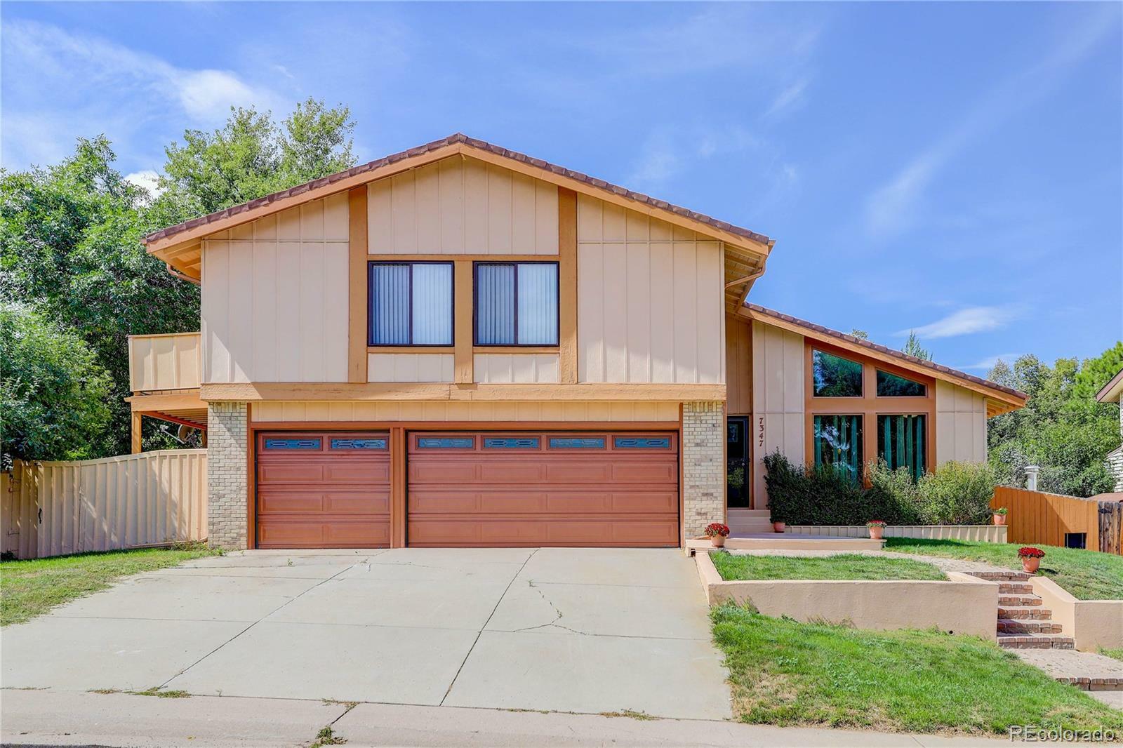 Property Photo: 7347 S Ridgeview Drive CO 80120