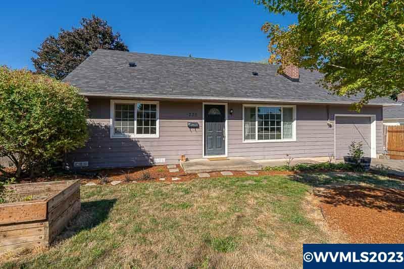 Property Photo: 735 Waldo Av SE OR 97302-3178