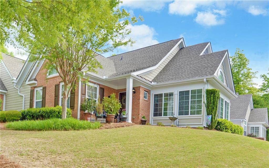 Property Photo: 6112 Menlow Court GA 30041
