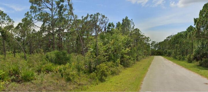 Property Photo:  13547 Lynbrook Avenue  FL 33953
