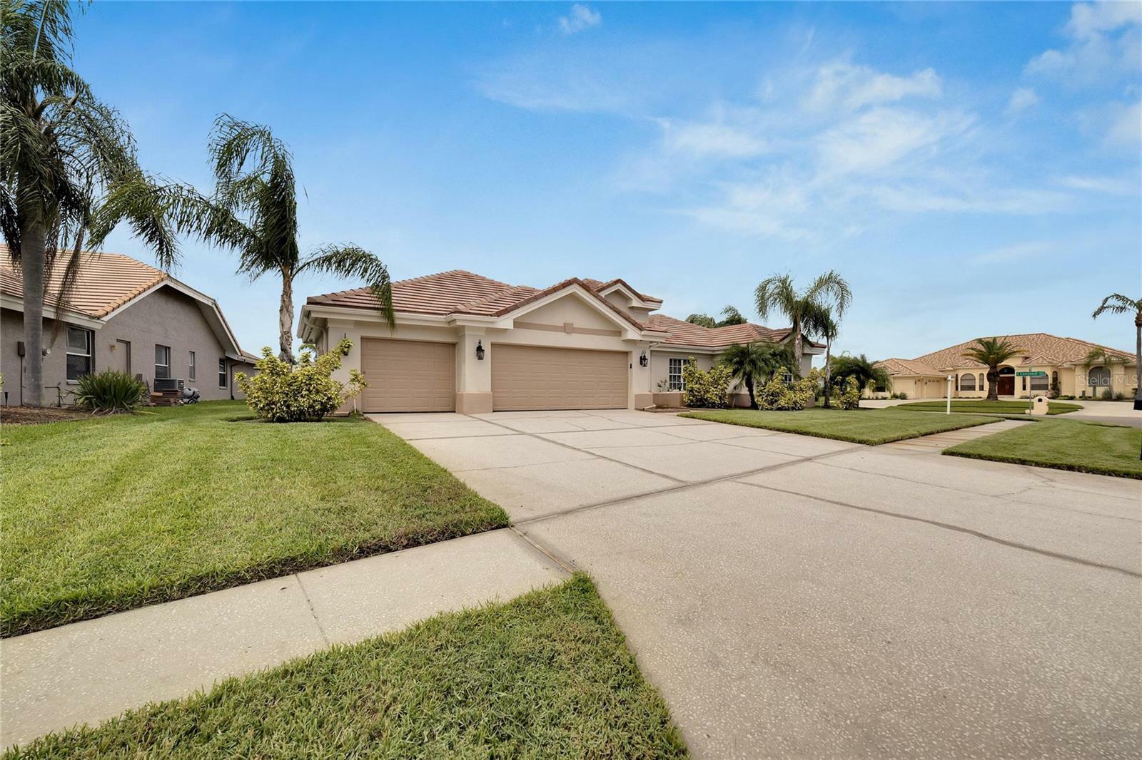 Property Photo:  10301 Manta Way  FL 33615 