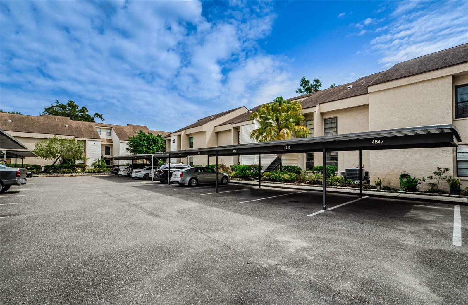 Property Photo: 4841 Puritan Circle 2504 FL 33617