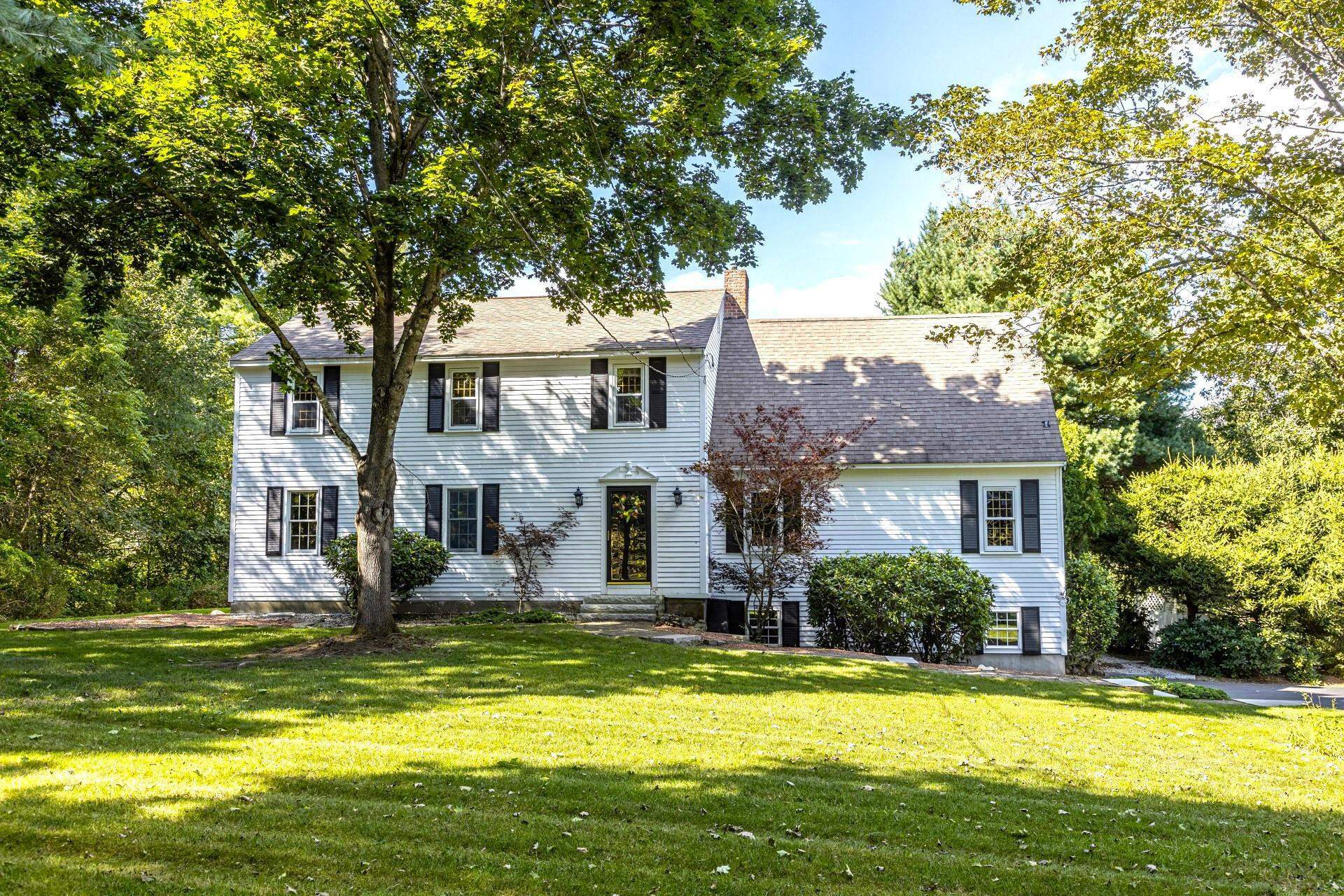 Property Photo: 136 Amherst Street NH 03031