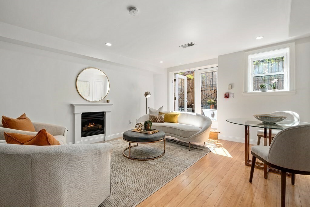 Property Photo: 19 Worcester Square 1 MA 02118