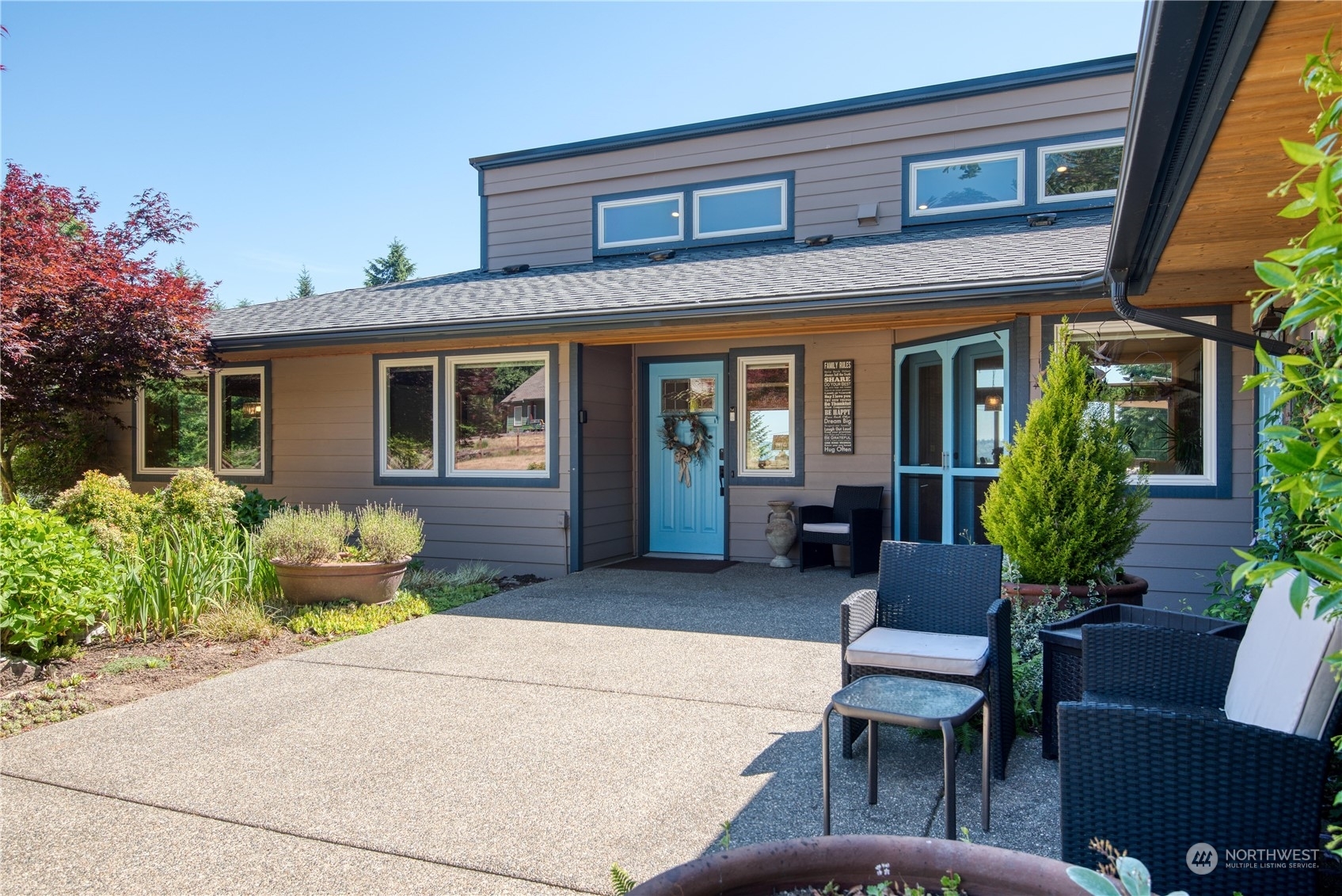 Property Photo:  1167 Island Blvd  WA 98333 