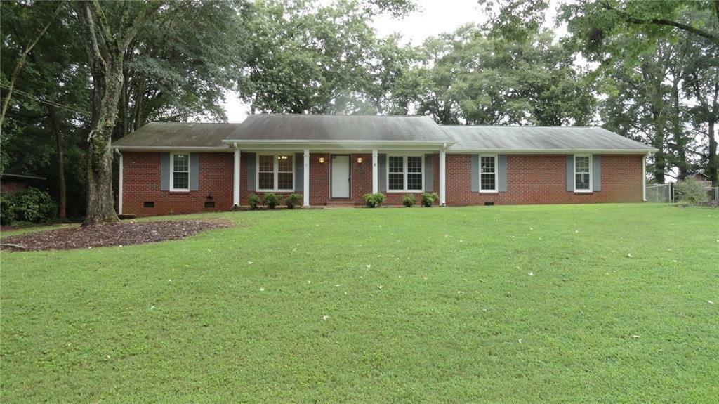 Property Photo:  309 Lakewood Drive  SC 29621 