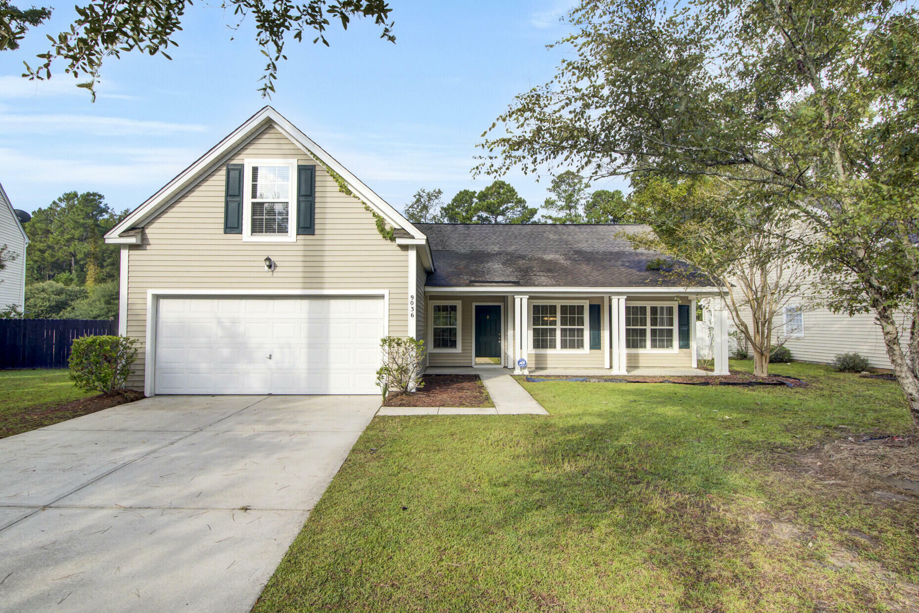 Property Photo:  9036 Pickett Fence Lane  SC 29485 