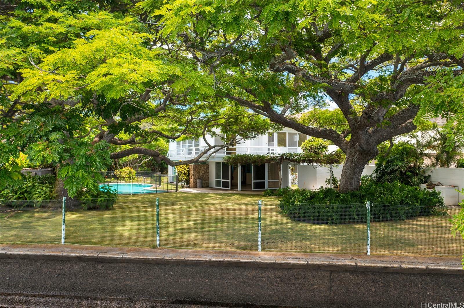 Property Photo:  355 Portlock Road A  HI 96825 