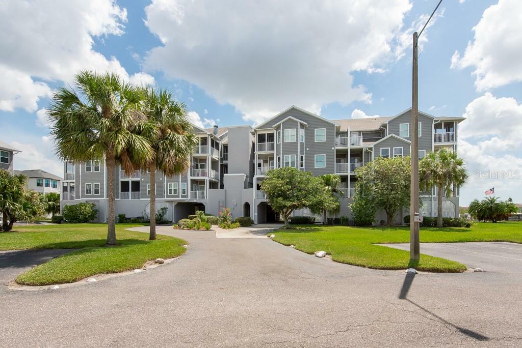 Property Photo:  5722 Biscayne Court 308  FL 34652 