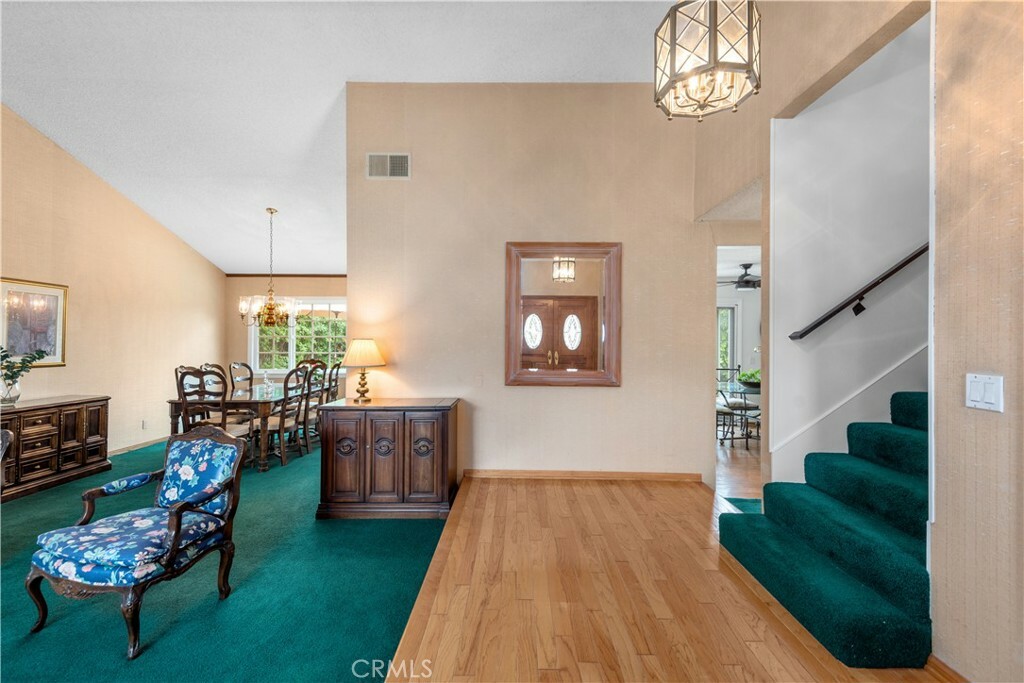 Property Photo:  6048 Larkellen Court  CA 91377 