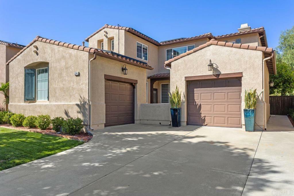 Property Photo:  524 Avenida Ortega  CA 92078 