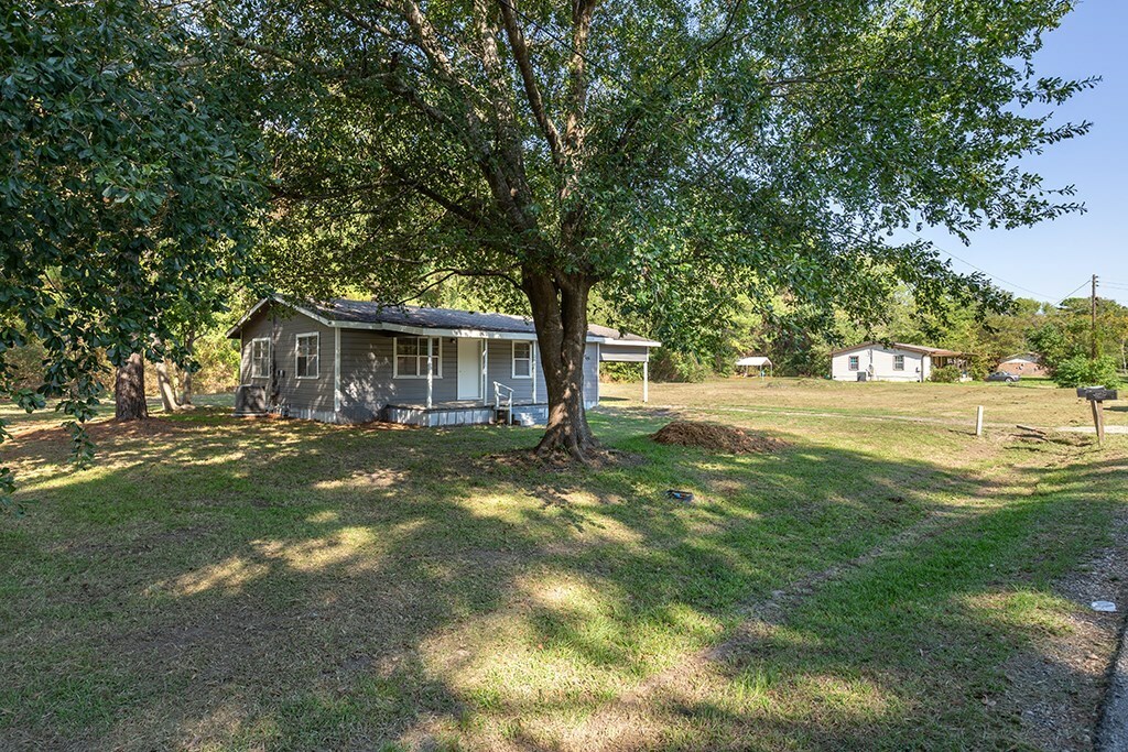 Property Photo:  218 Arizona Street  TX 75949 