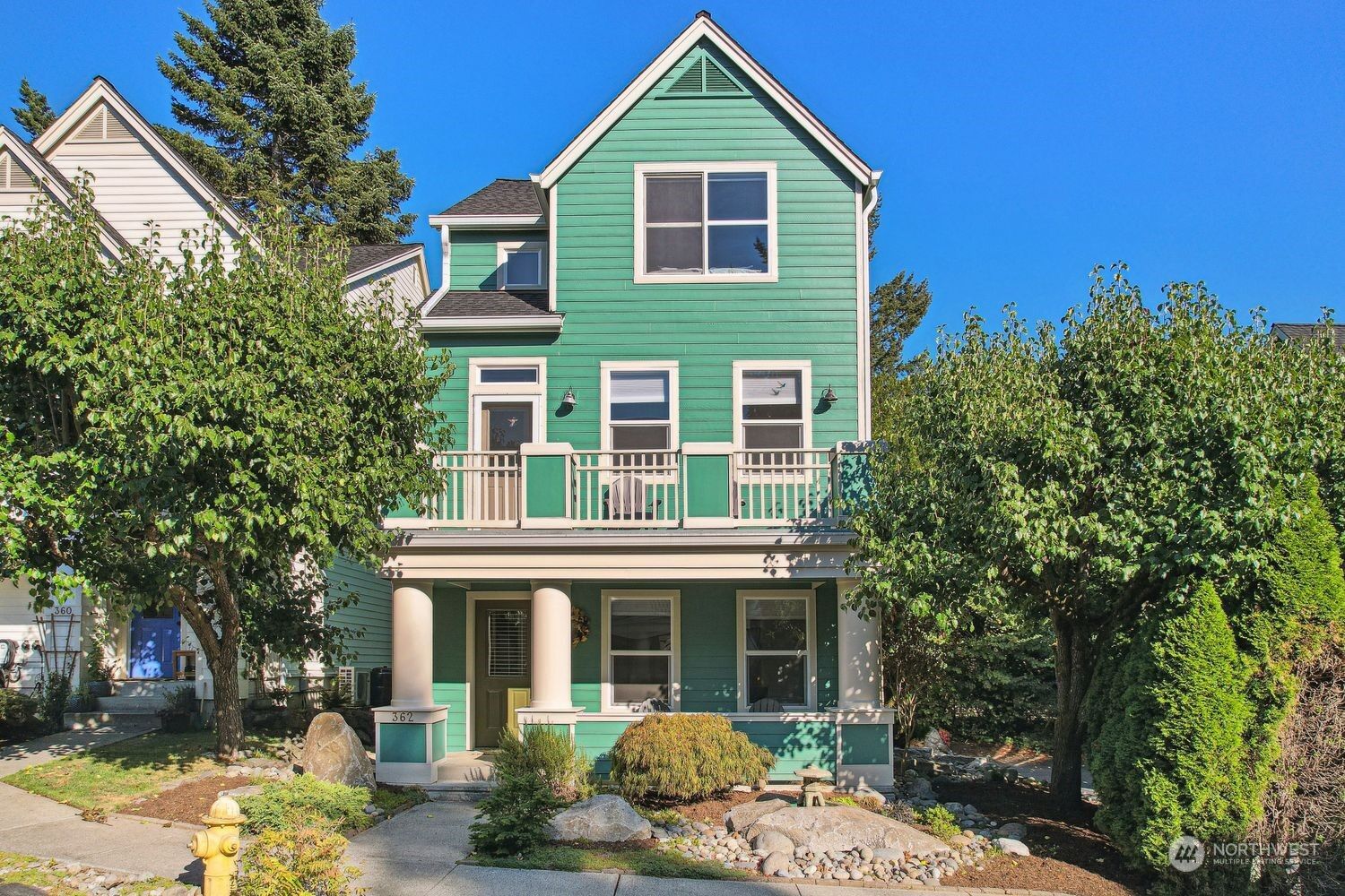 3 bed Bainbridge Island home for sale 362 Wyatt Way NE, Bainbridge Island, WA 98110