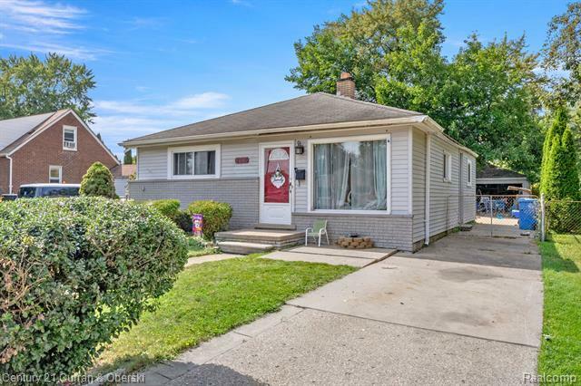 Property Photo:  5660 Hipp Street  MI 48125 