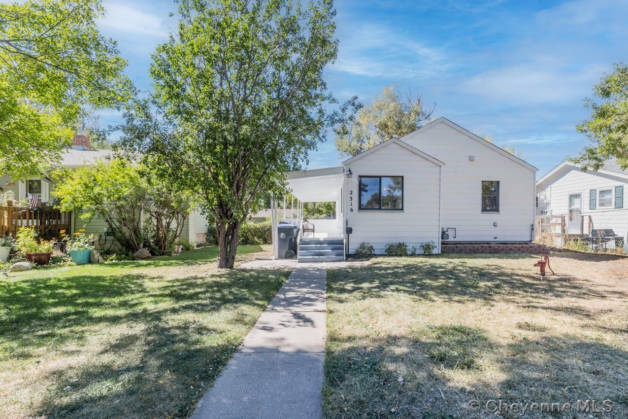 Property Photo:  2316 Duff Ave  WY 82001 