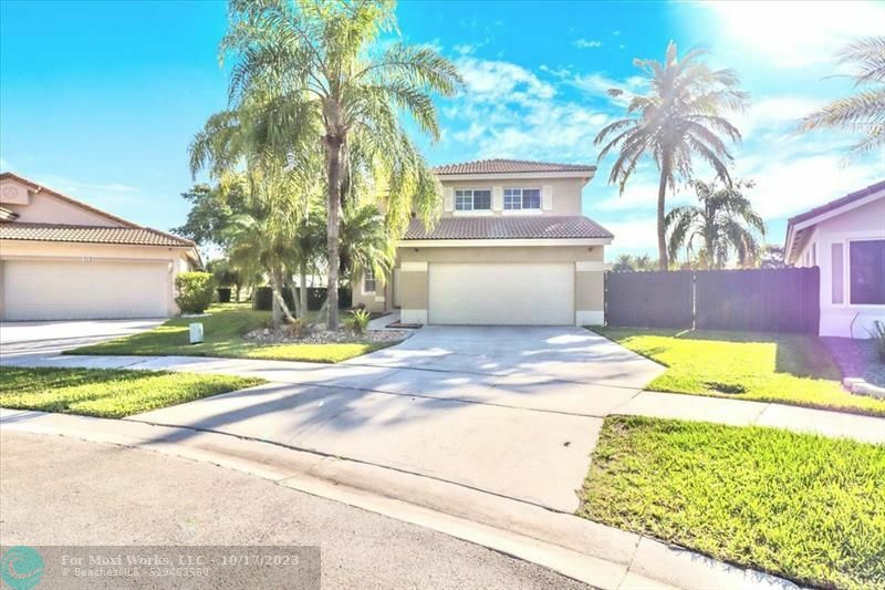 429 SW 204th Ave  Pembroke Pines FL 33029 photo