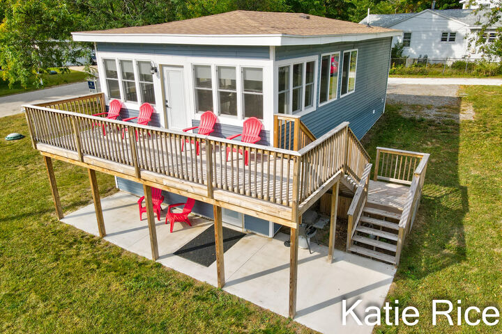 7946 Goodrich Street  Montague MI 49437 photo