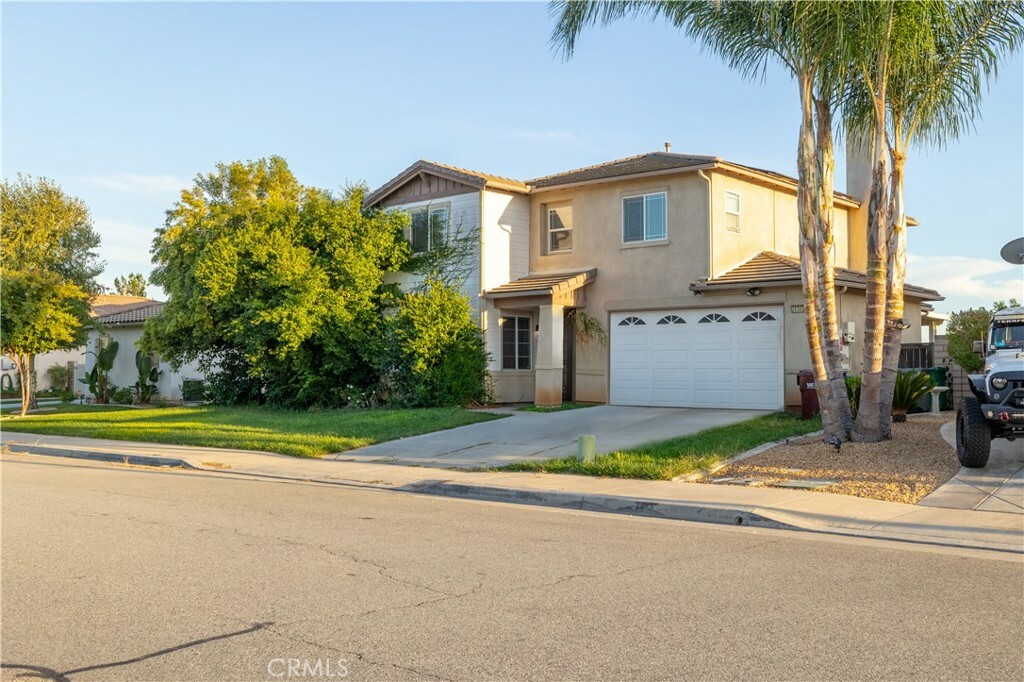 Property Photo:  28385 Northmoore Place  CA 92584 