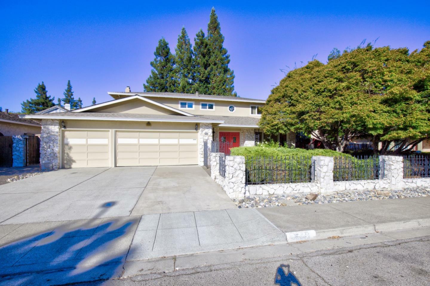 Property Photo:  3364 Villa Robleda Drive  CA 94040 