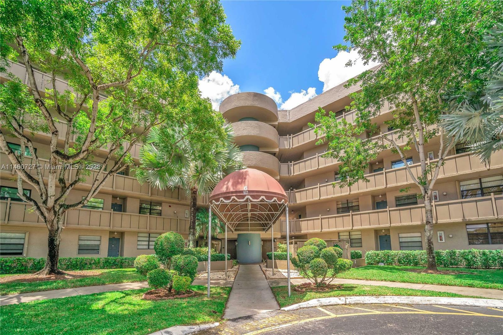 901 Colony Point Cir 411  Pembroke Pines FL 33026 photo