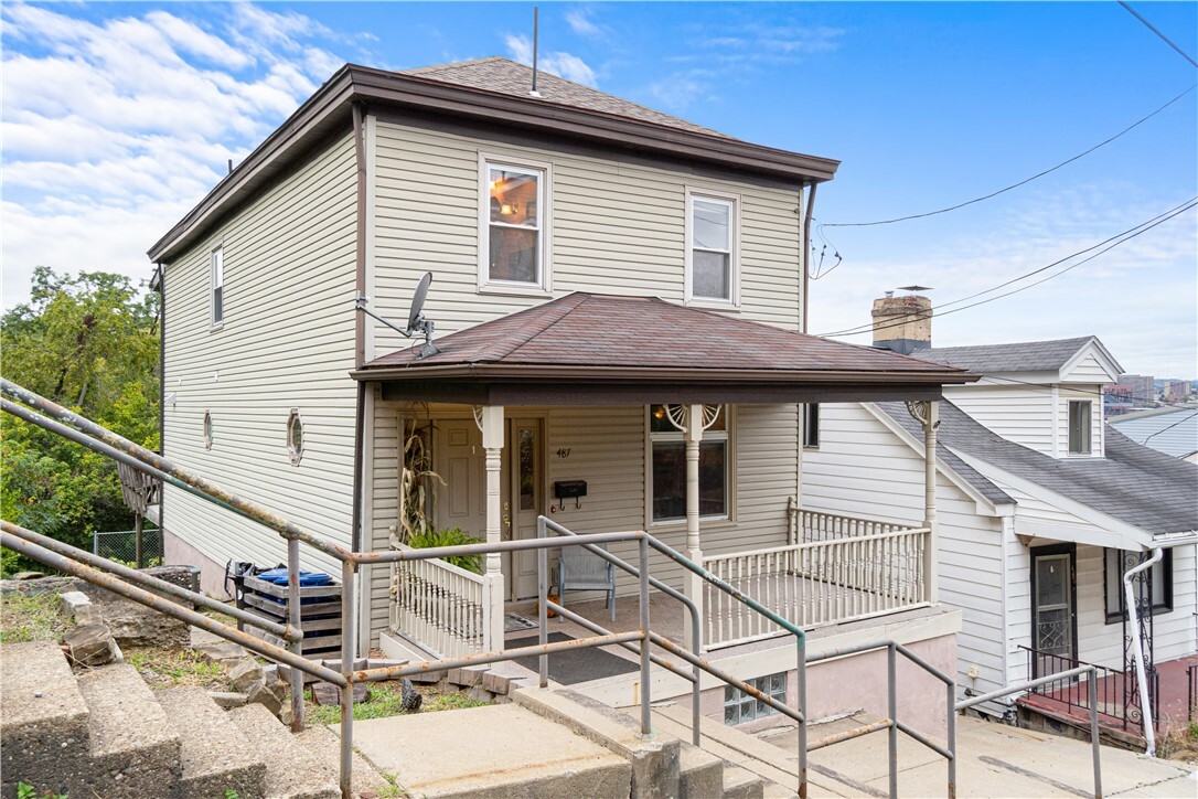 Property Photo:  487 Sterling St  PA 15203 