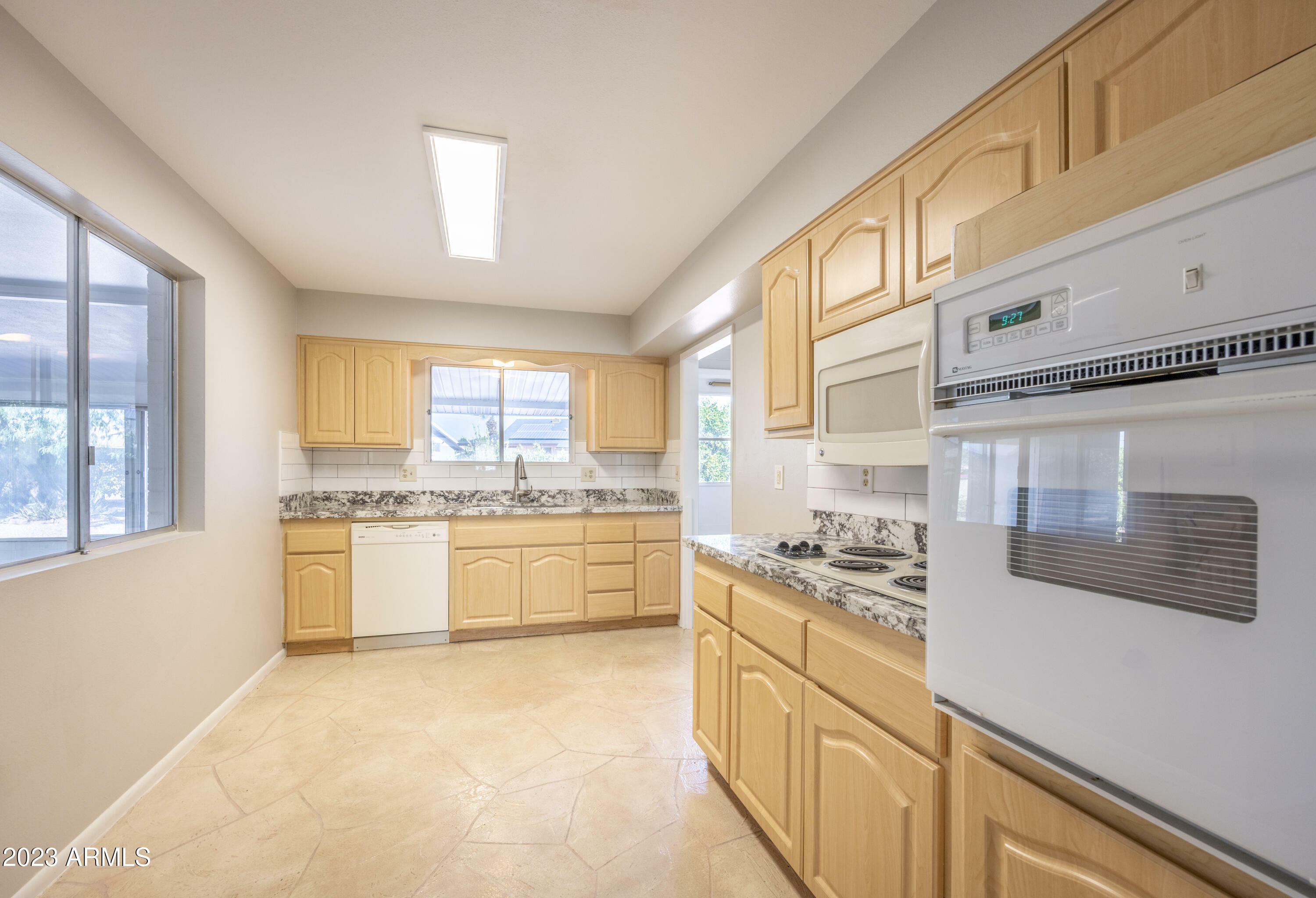 Property Photo:  10142 W Desert Hills Drive  AZ 85351 