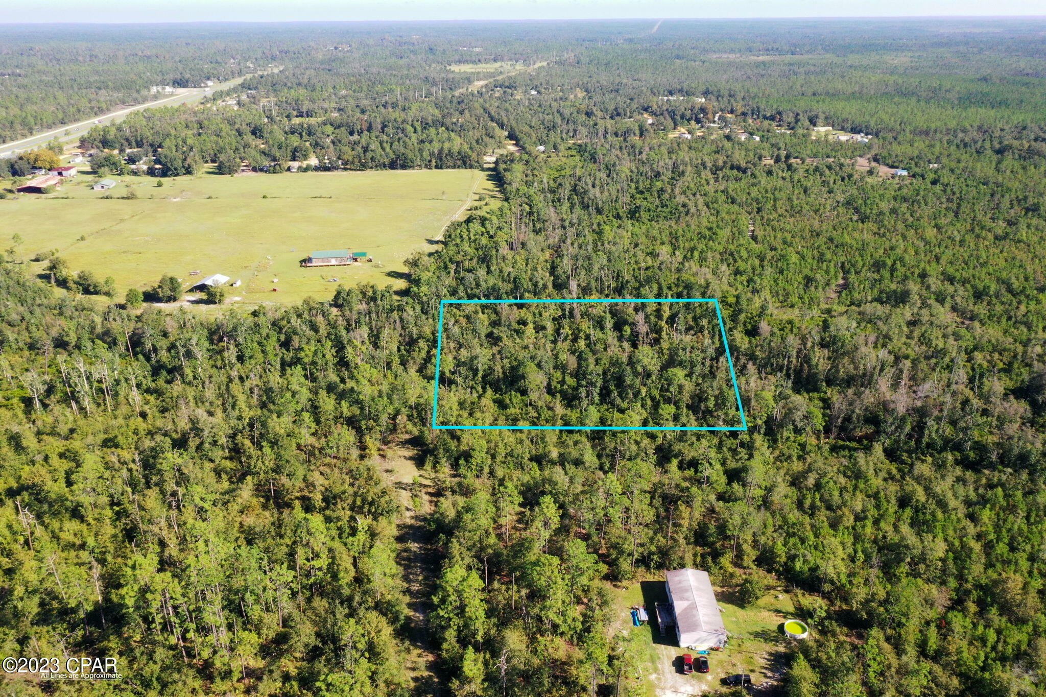 Property Photo:  16490 Oakview Road  FL 32438 