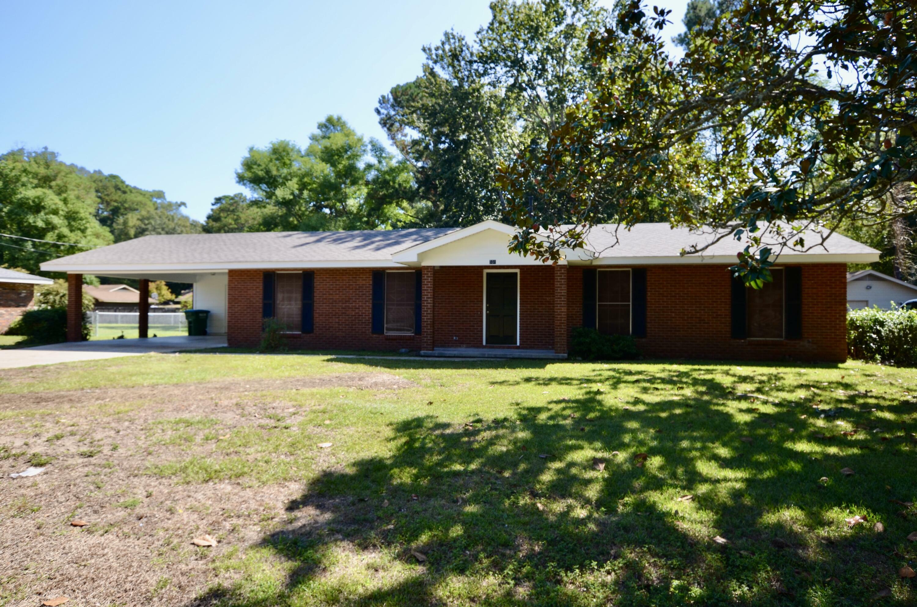 Property Photo:  331 Garden Ln.  MS 39465 