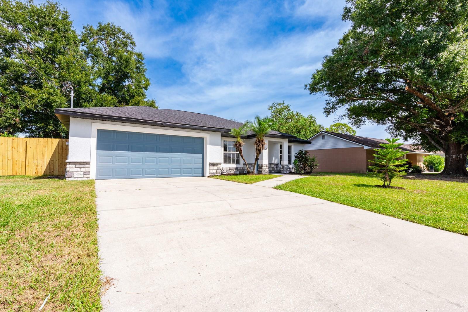 Property Photo:  1705 Sandalwood Circle SW  FL 33880 