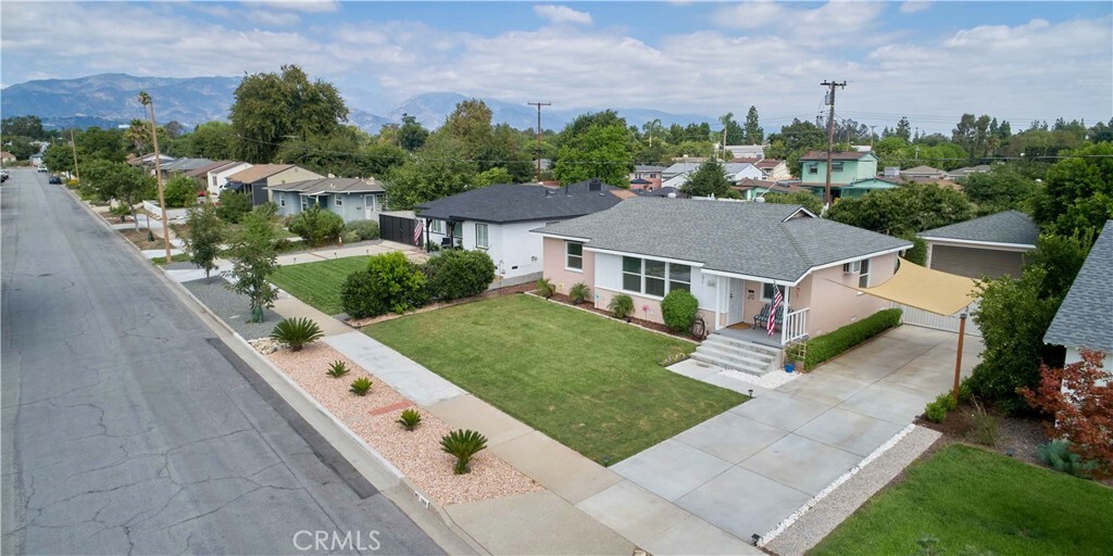 Property Photo:  268 Piedmont Avenue  CA 91711 