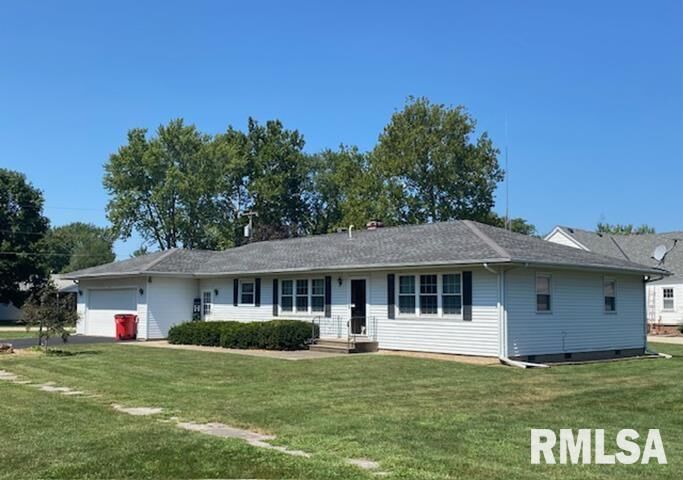 Property Photo:  301 E Ames Street  IL 61572 