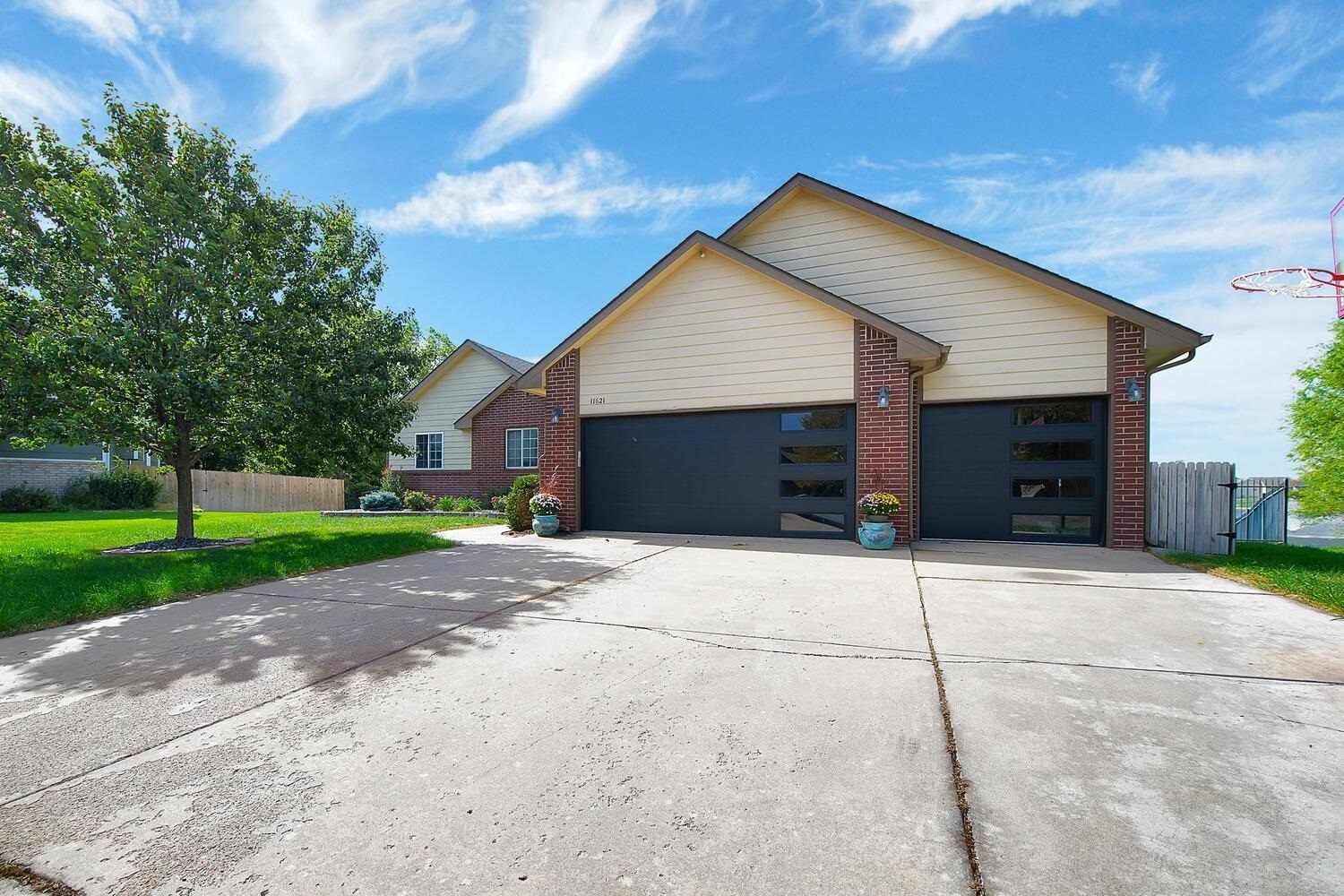 Property Photo:  11621 W Central Park Ct  KS 67205 